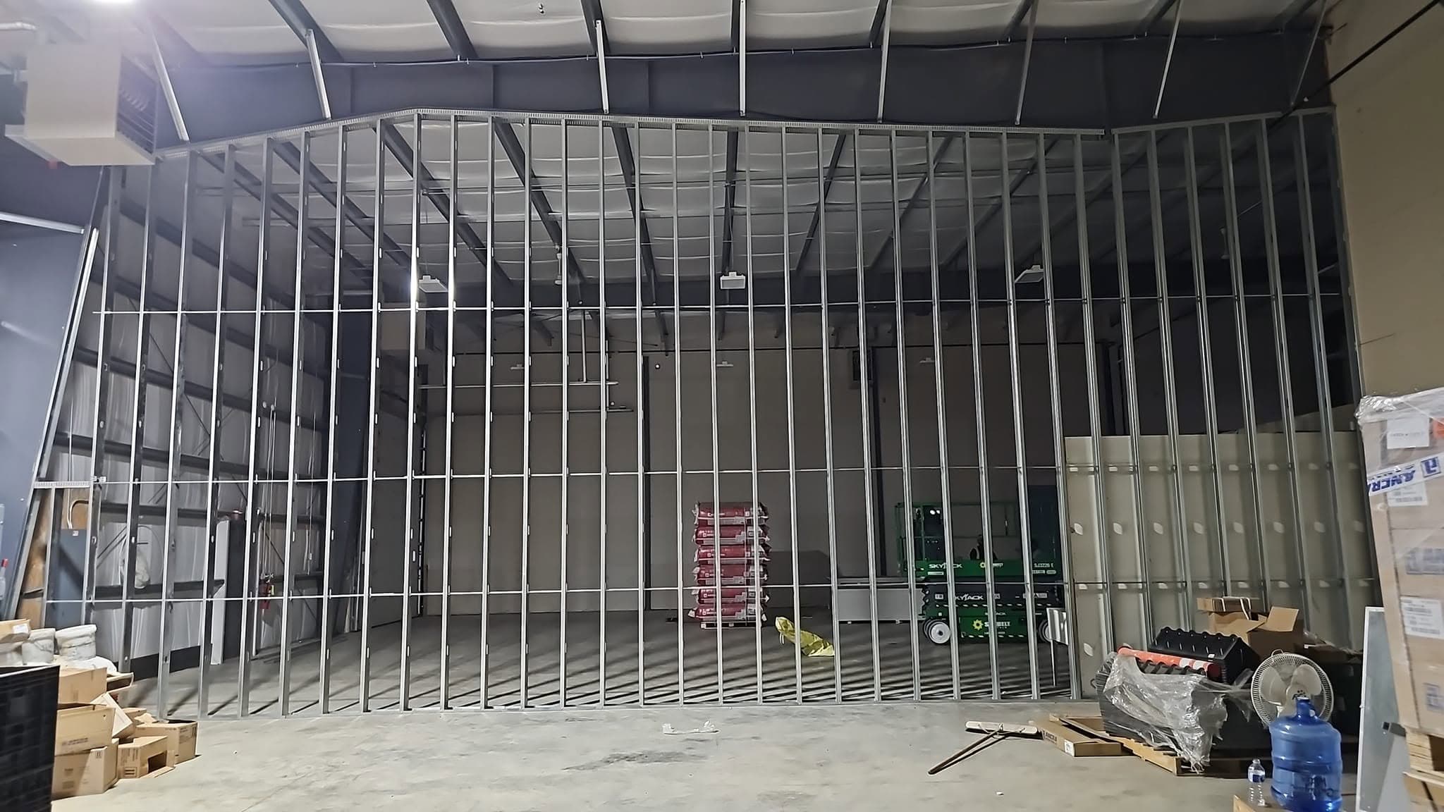 Tall steel stud wall framing in a commercial unit